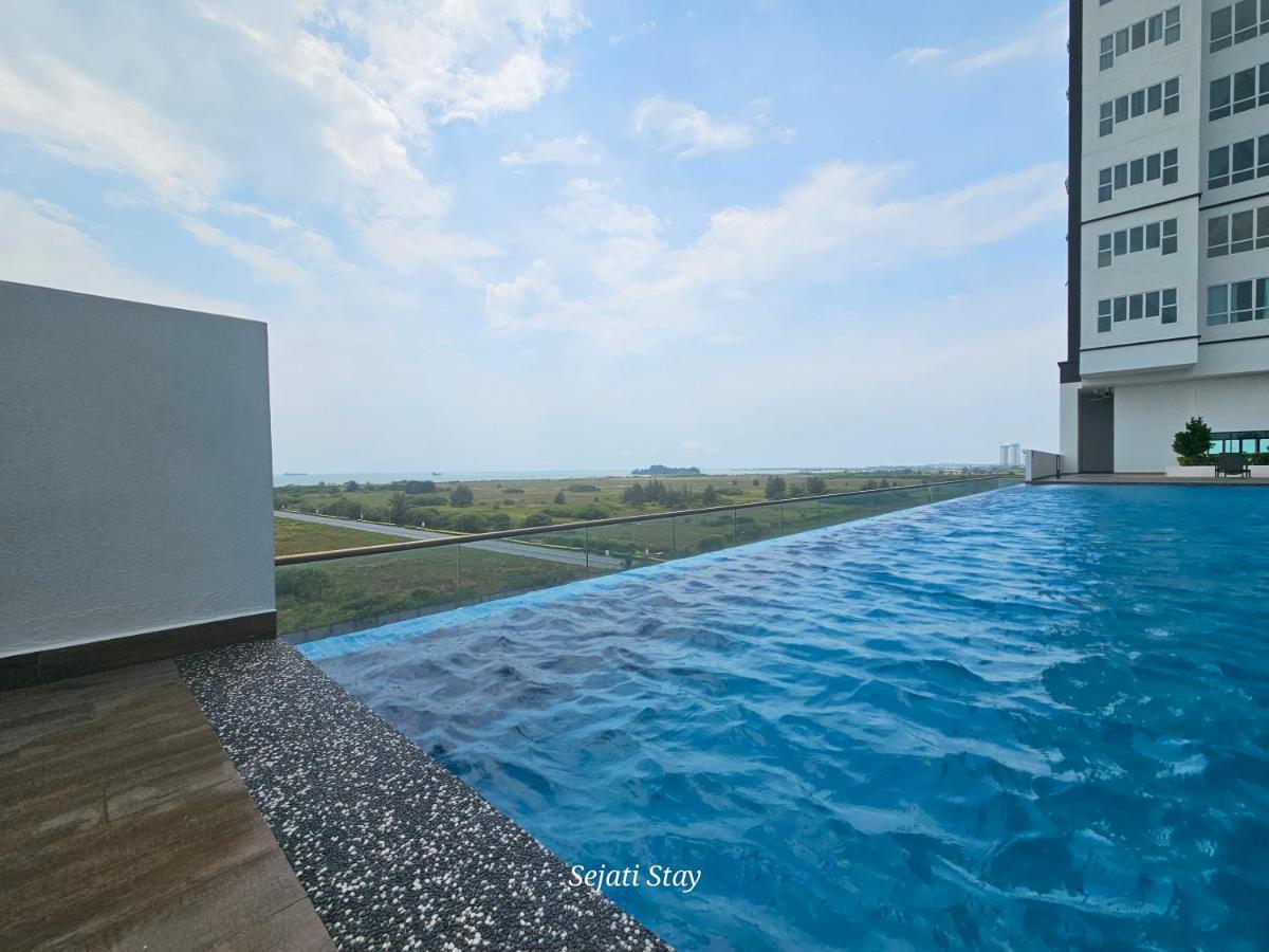 Rest And Relax With Cosy Amber Cove Impression Malacca